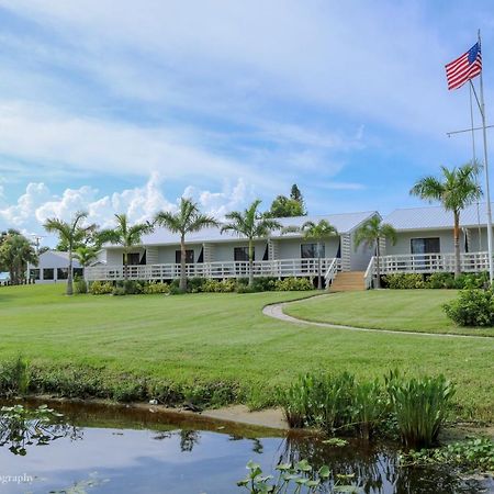 The Rivers Edge Motel LaBelle Экстерьер фото