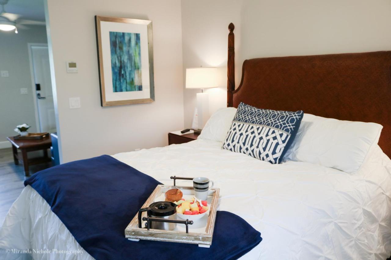 The Rivers Edge Motel LaBelle Экстерьер фото