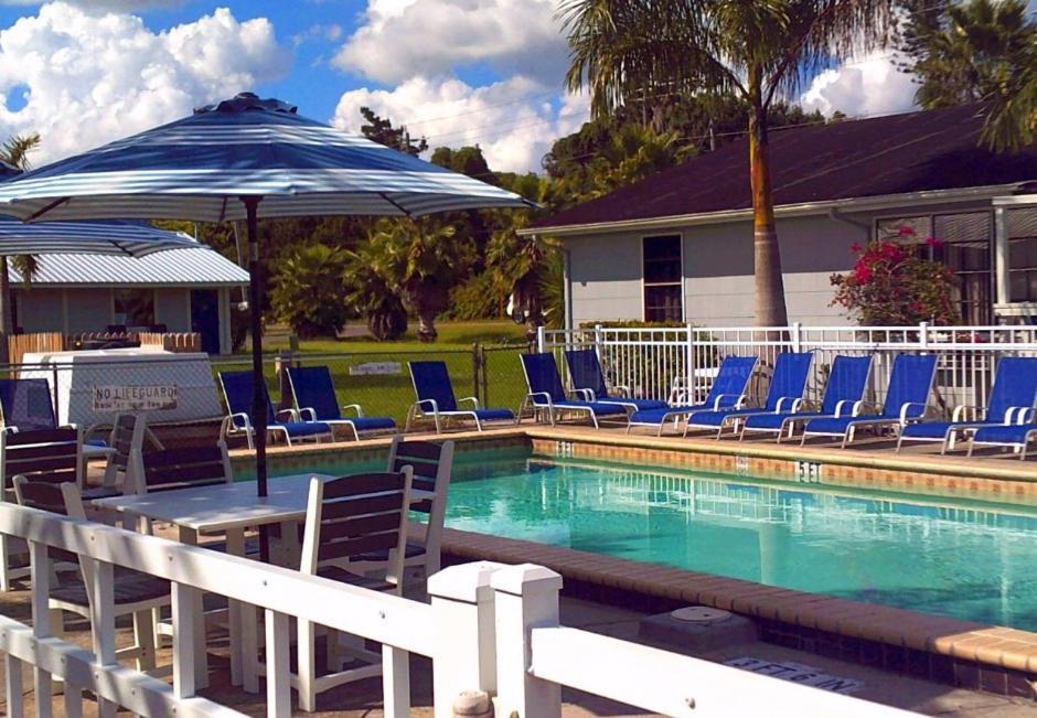 The Rivers Edge Motel LaBelle Экстерьер фото